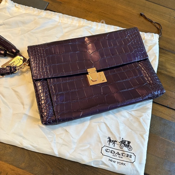 COACH Purple Embossed Leather Reptile Oversized Clutch Mega Wristlet - Picture 12 of 15